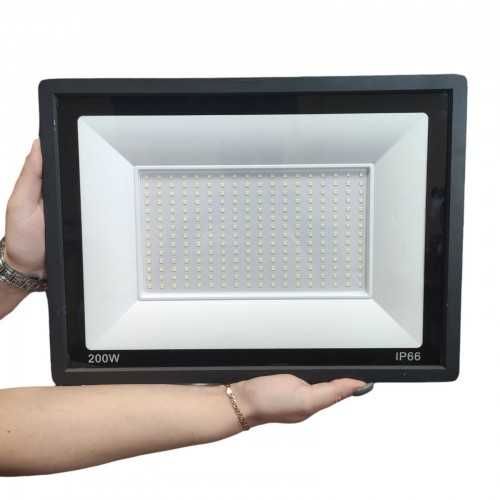 Светодиодный прожектор Flood Light 200W 6500К 220V IP66