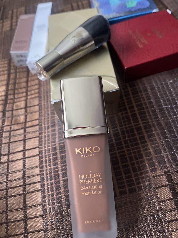 Тональна основа Kiko Milano