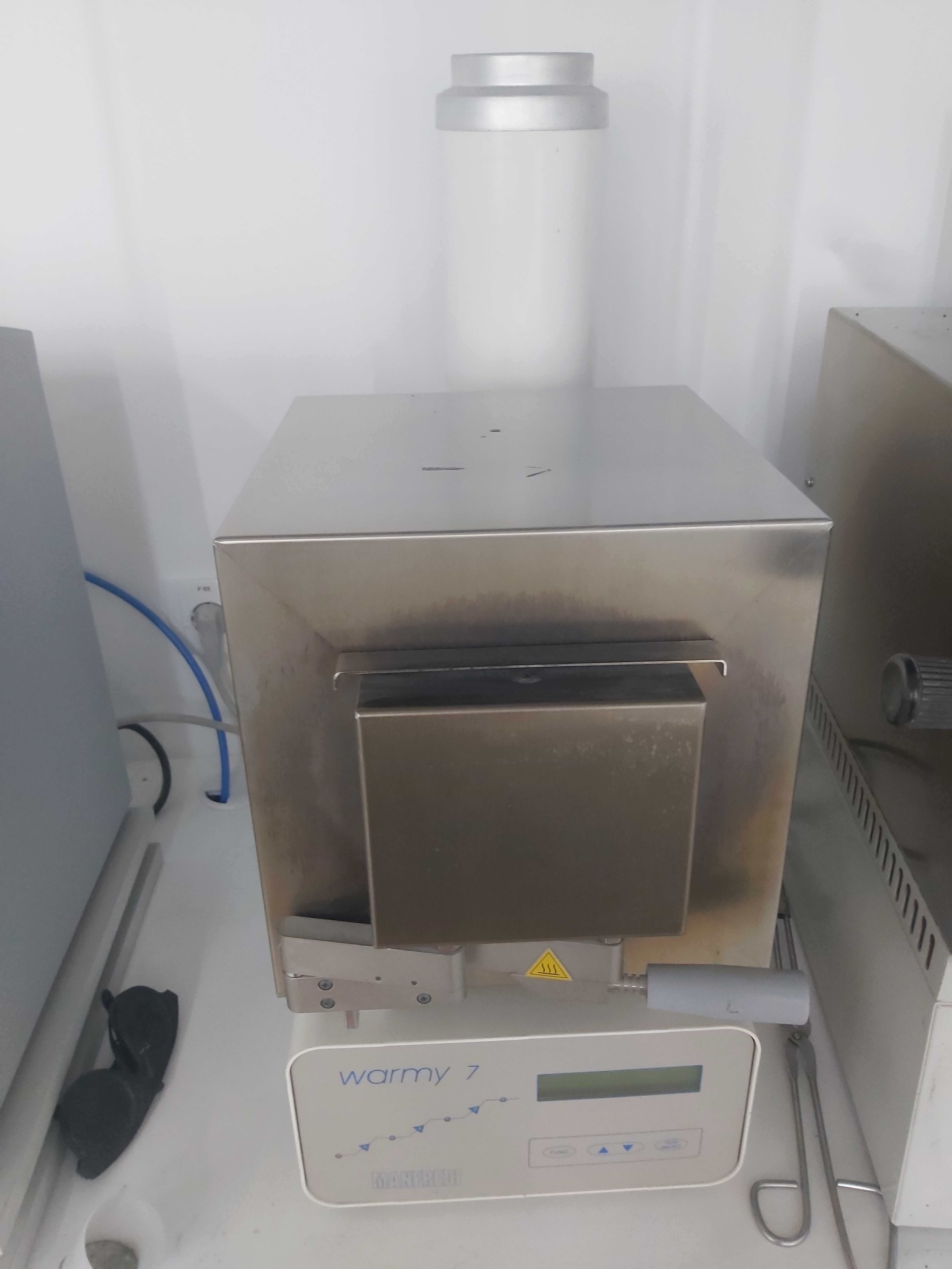 Vendo Forno Manfredi Warmy 7 com exaustor - Prótese dentária