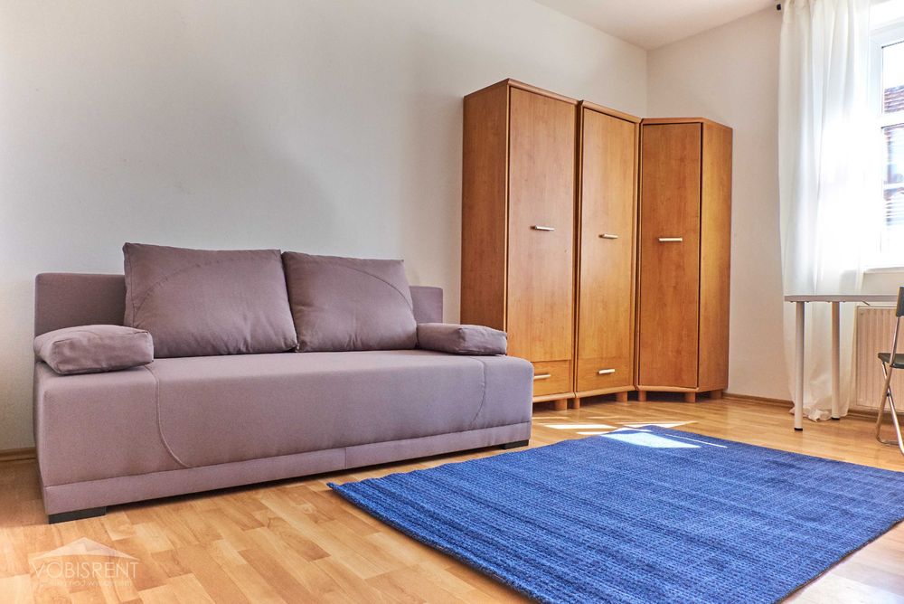 Duży, jasny pokój na Karłowicach.