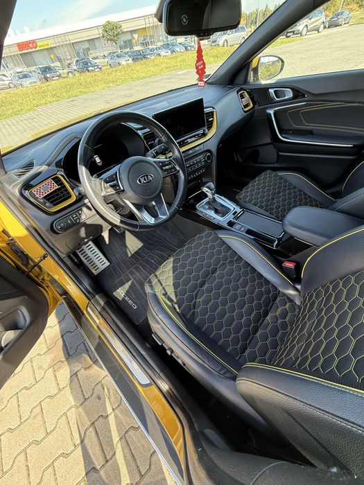 Kia Xceed 1.6 TGDI 204kM
