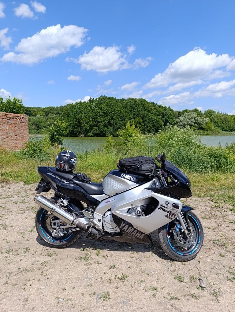Ymaha YZF 1000r /