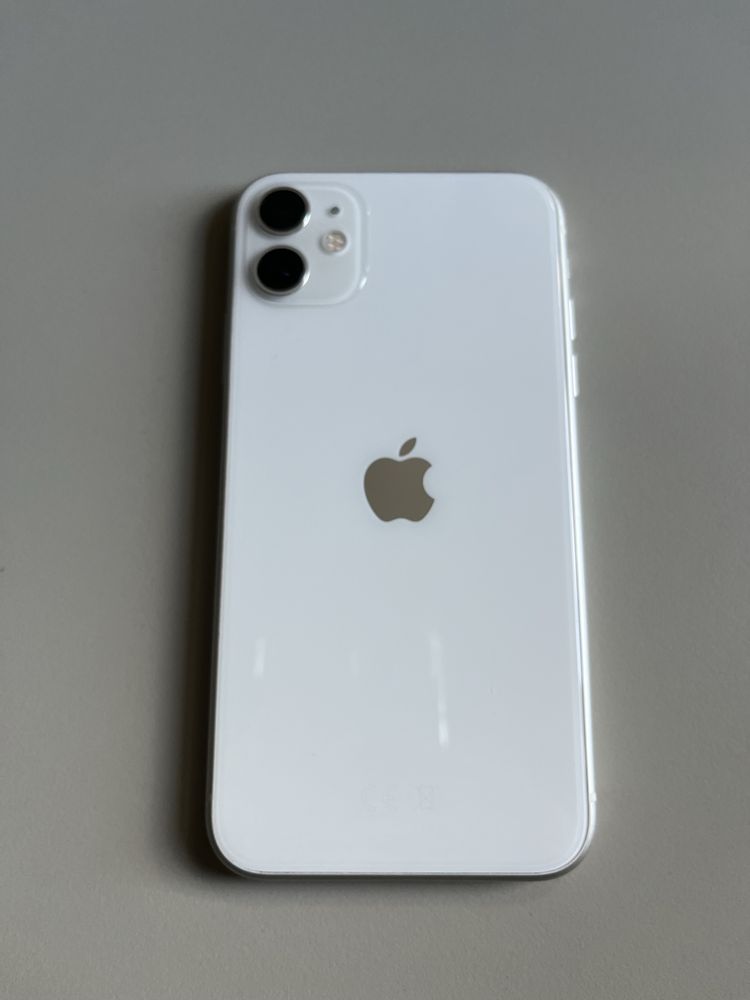 Iphone 11 biały 64 GB