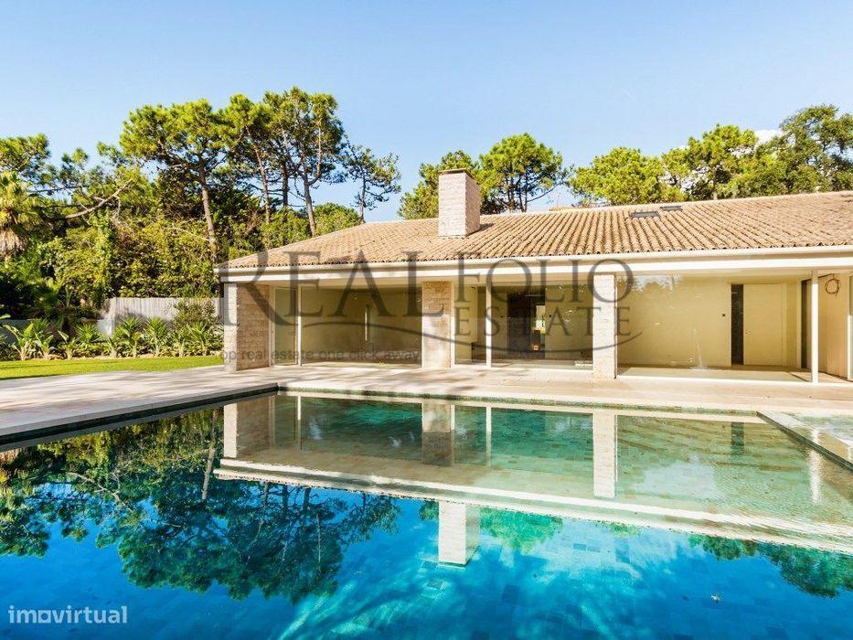 Moradia V5 de luxo na Quinta da Marinha