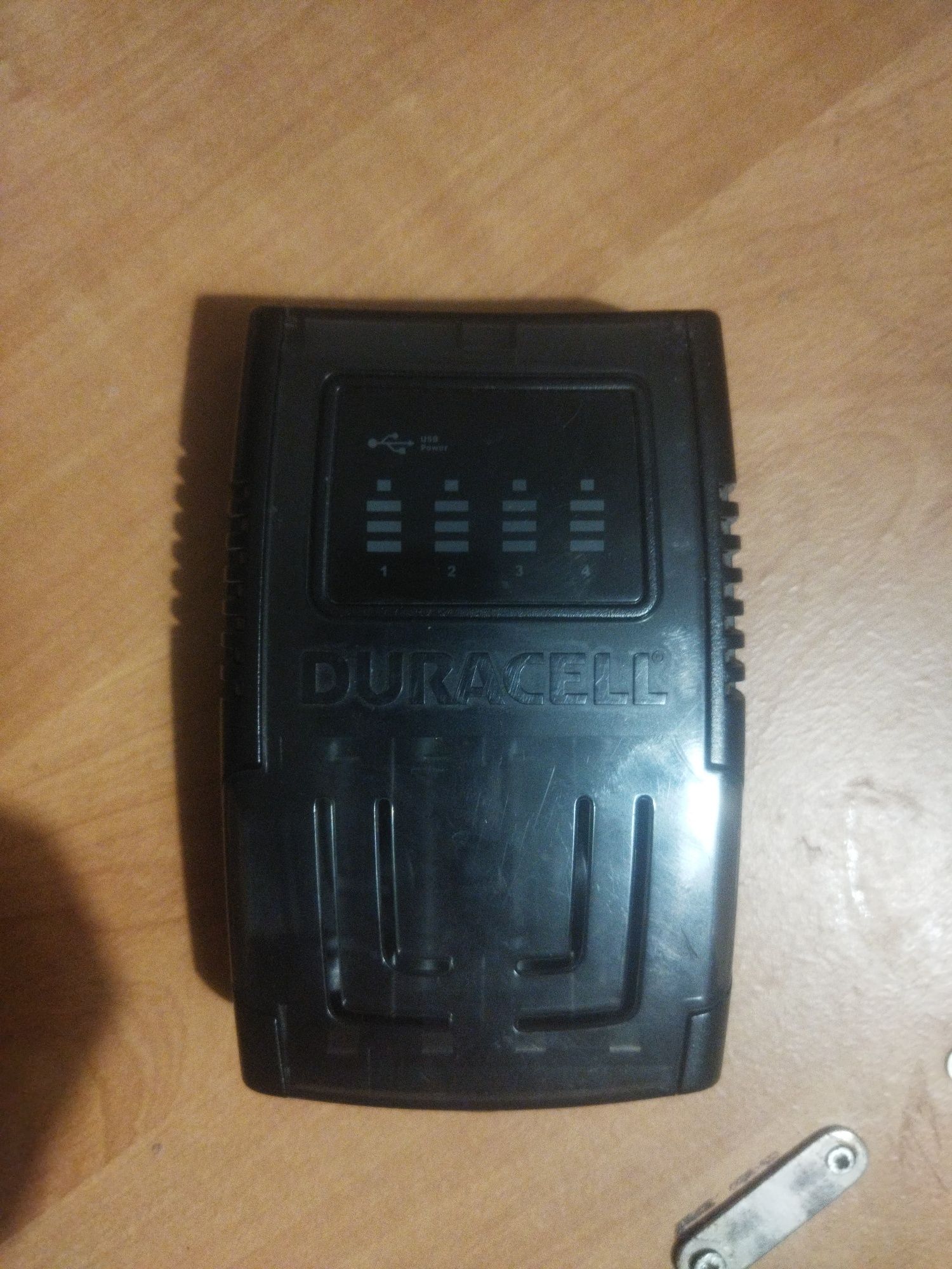 Зарядное устройство Duracell CEF21