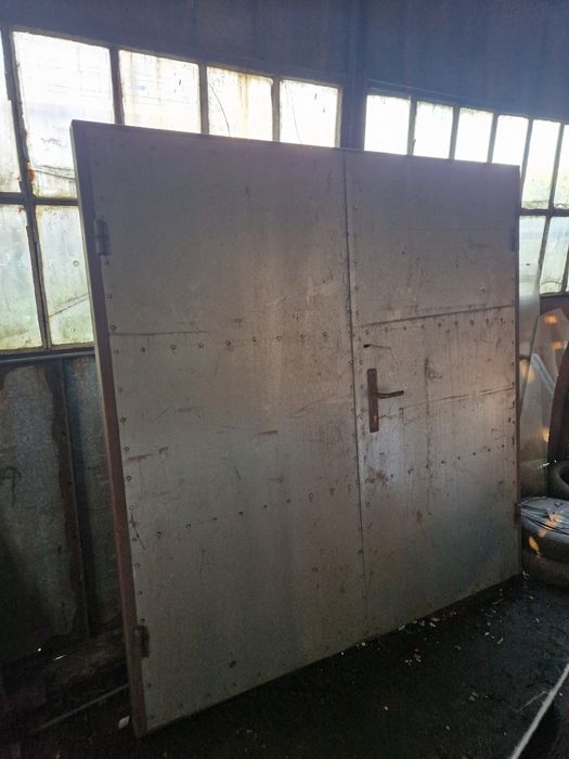 Drzwi stalowe ocieplone