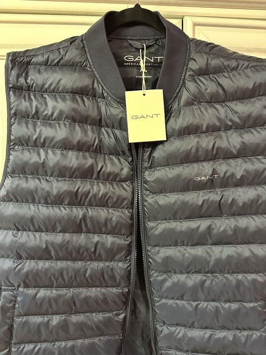 Жилет чоловічий GANT original XL синього кольору