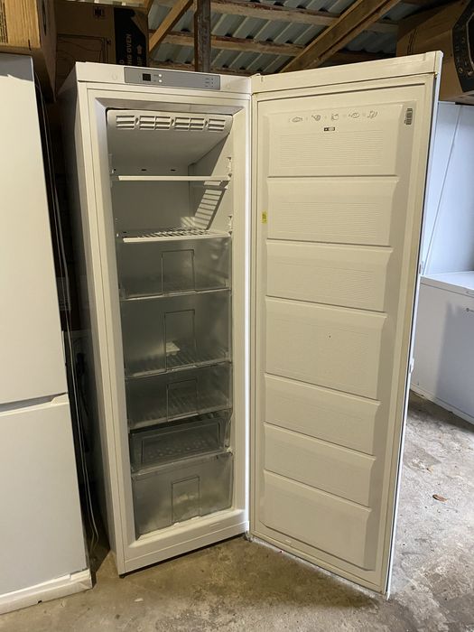 Продам морозильну камеру б/в з Швеції