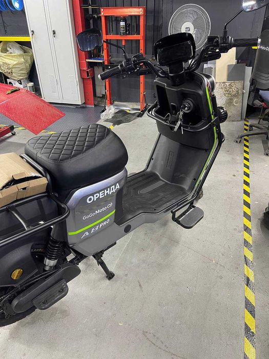 Оренда електроскутера А8PRO