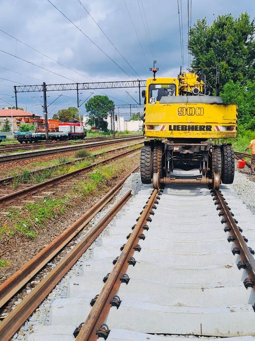 Liebherr 900 ZW  Koparka kolejowa dwudrogowa Liebherr 900 ZW FV