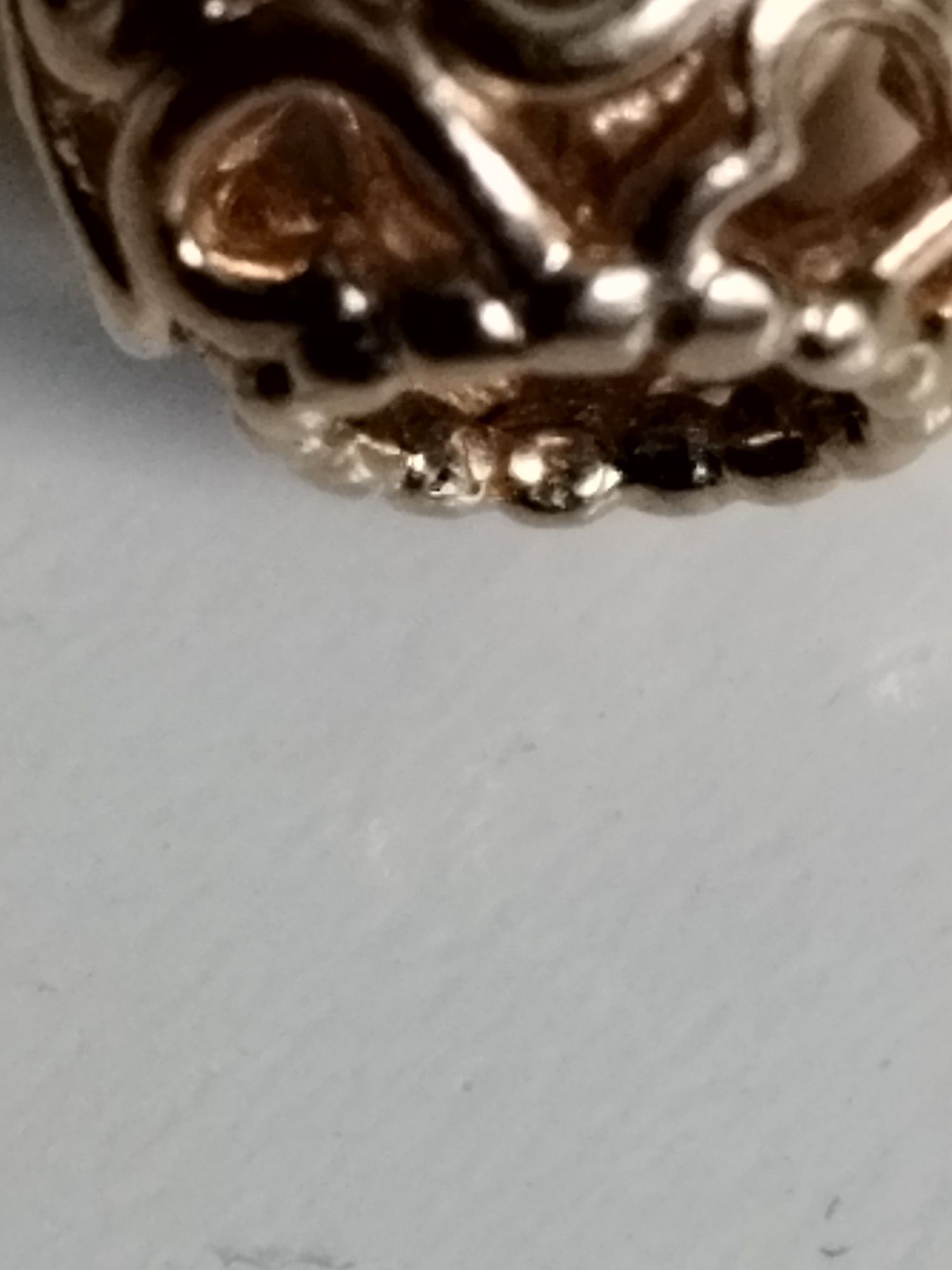 Złoty charms Pandora G585 złoto 14k