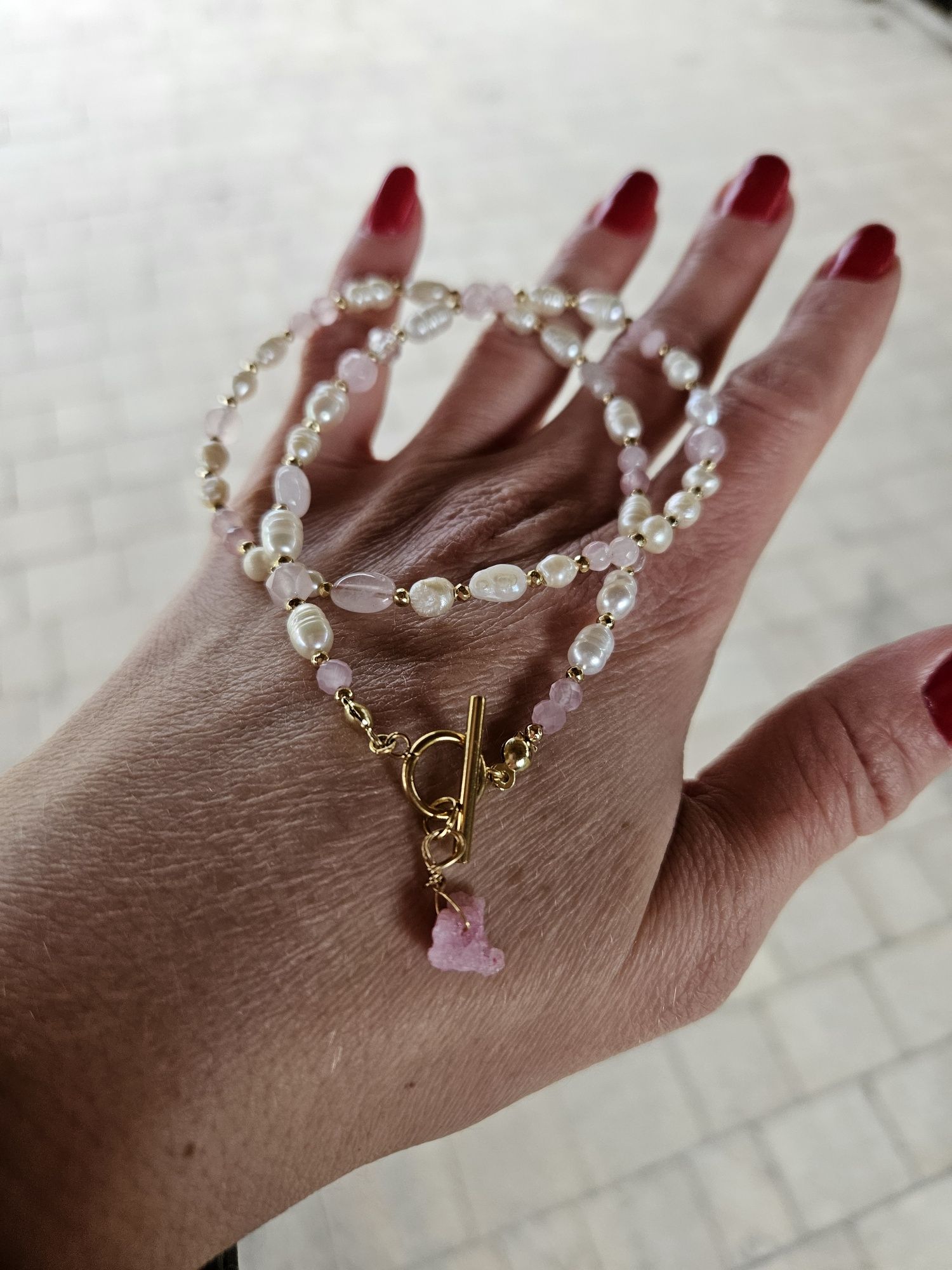 Naszyjnik Choker kamienie naturalne Perły naturalne Kwarc różowy Druzy