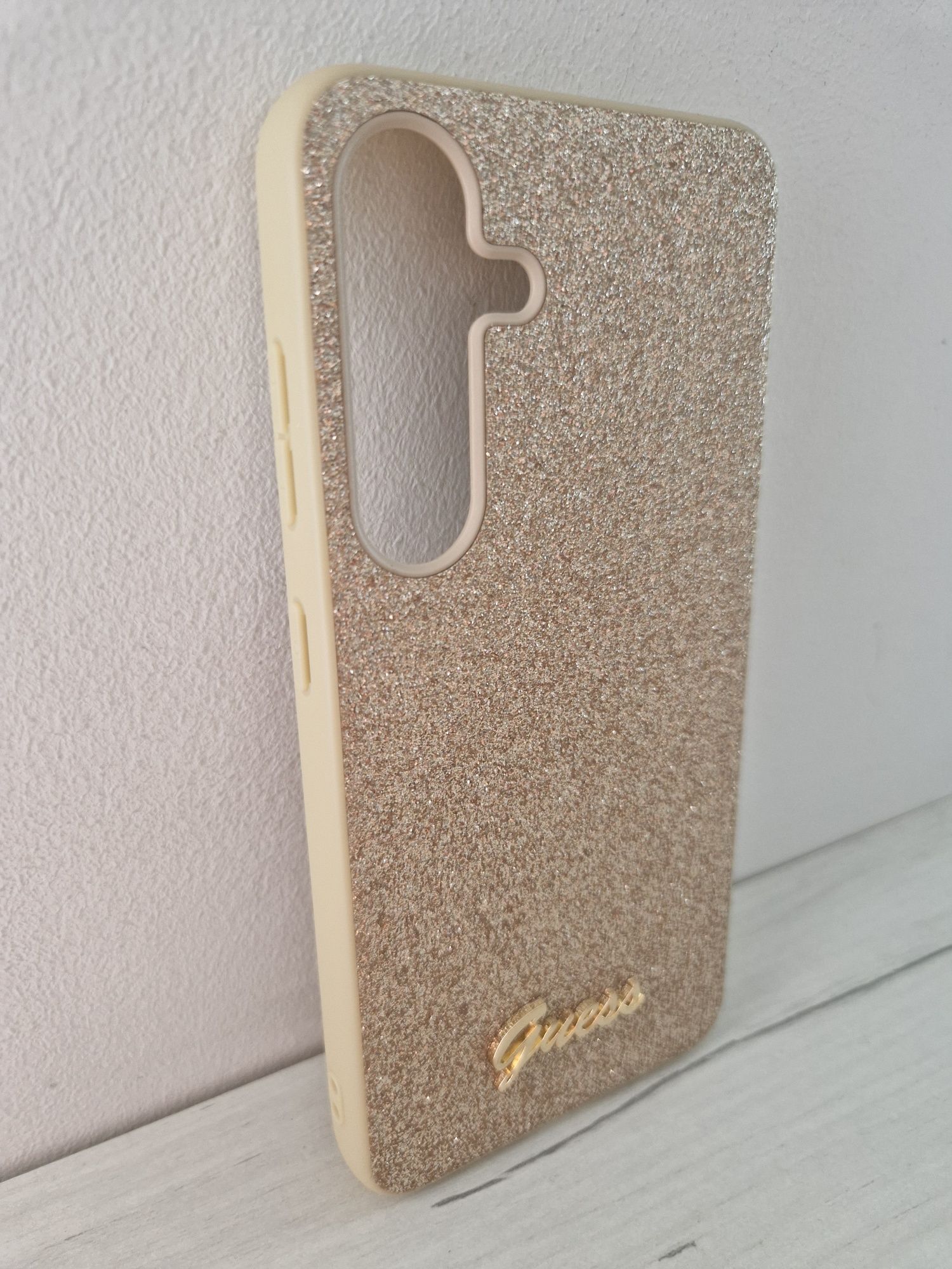Oryginalne Etui GUESS hardcase Glitter Script do Samsung S24