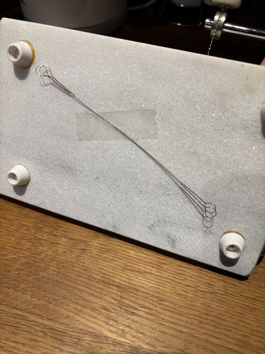 Krajalnica do sera marmurowa z cienką struną