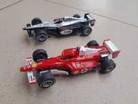 Auta Carrera GO bolid Mercedes 61302 oraz Ferrari 61300