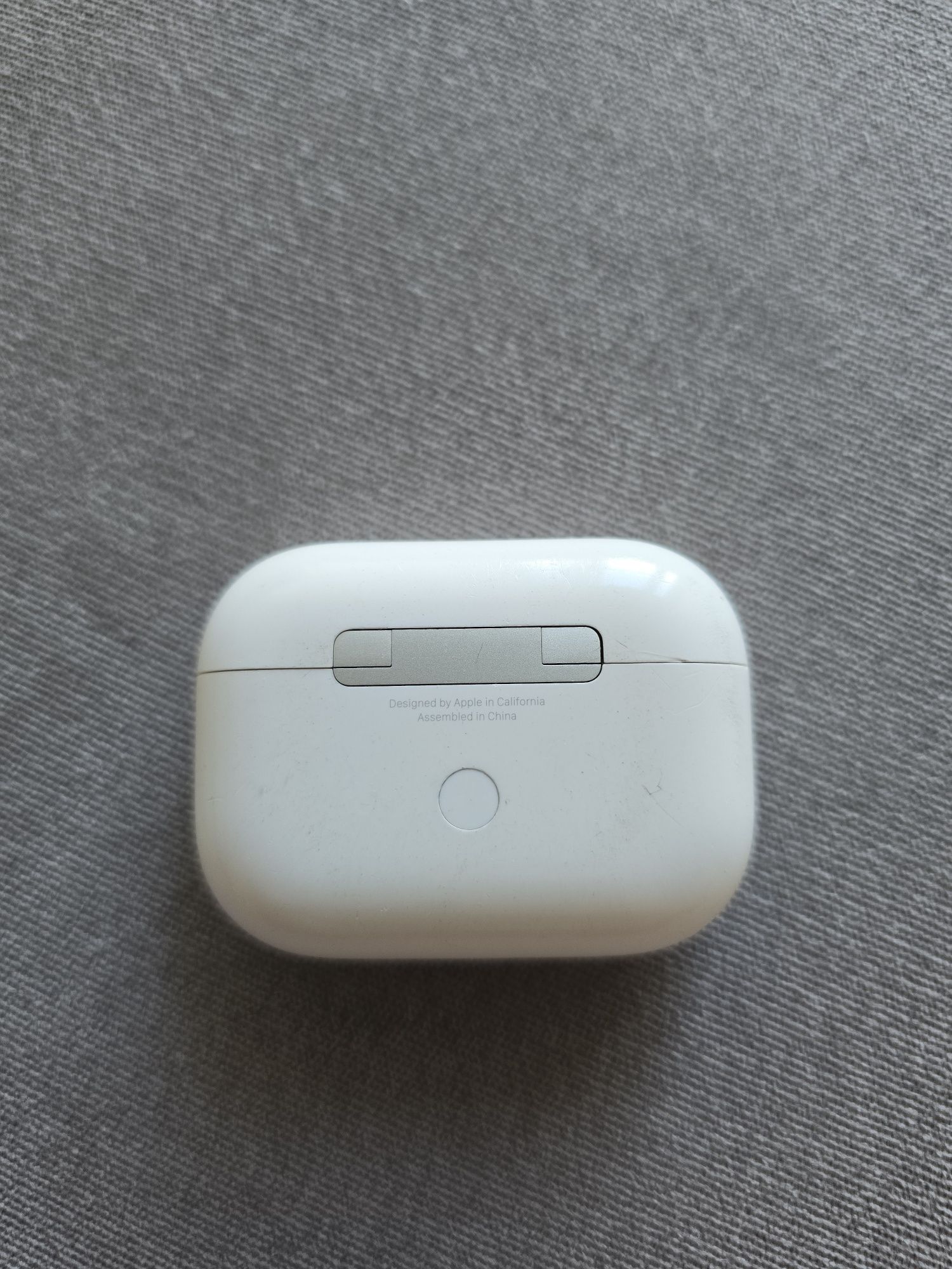 Оригінальні Apple AirPods Pro 1st Gen