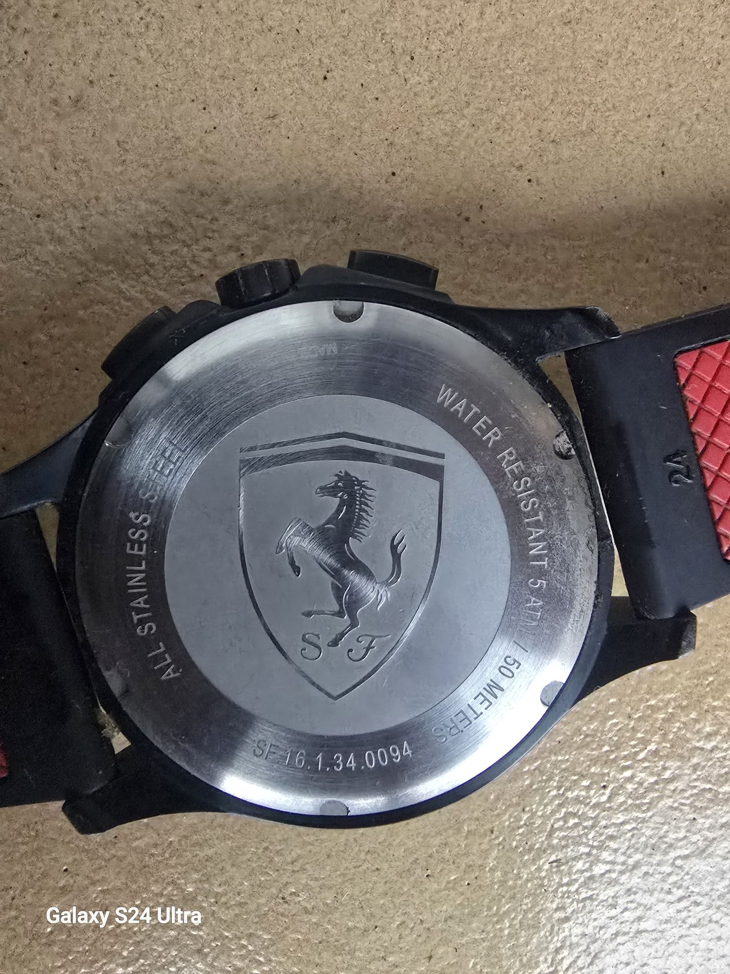Zegarki ferrari..