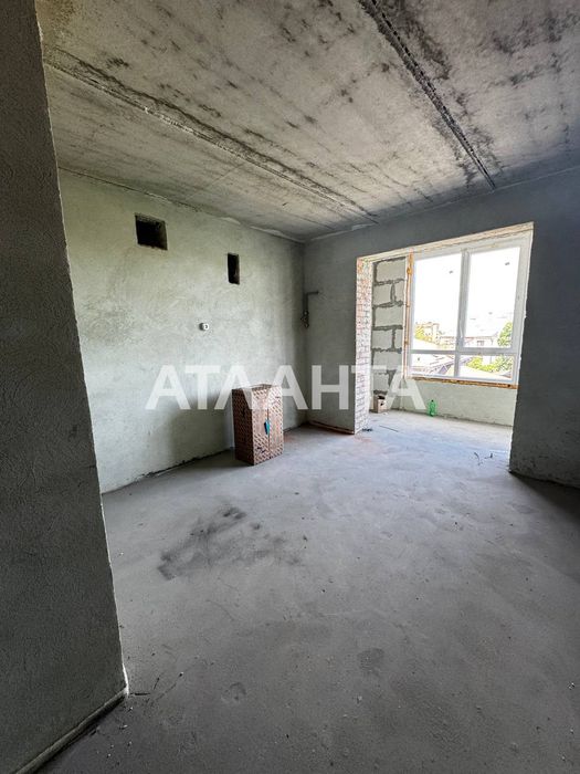 Дворівнева квартира з мансардою у зеленій зоні