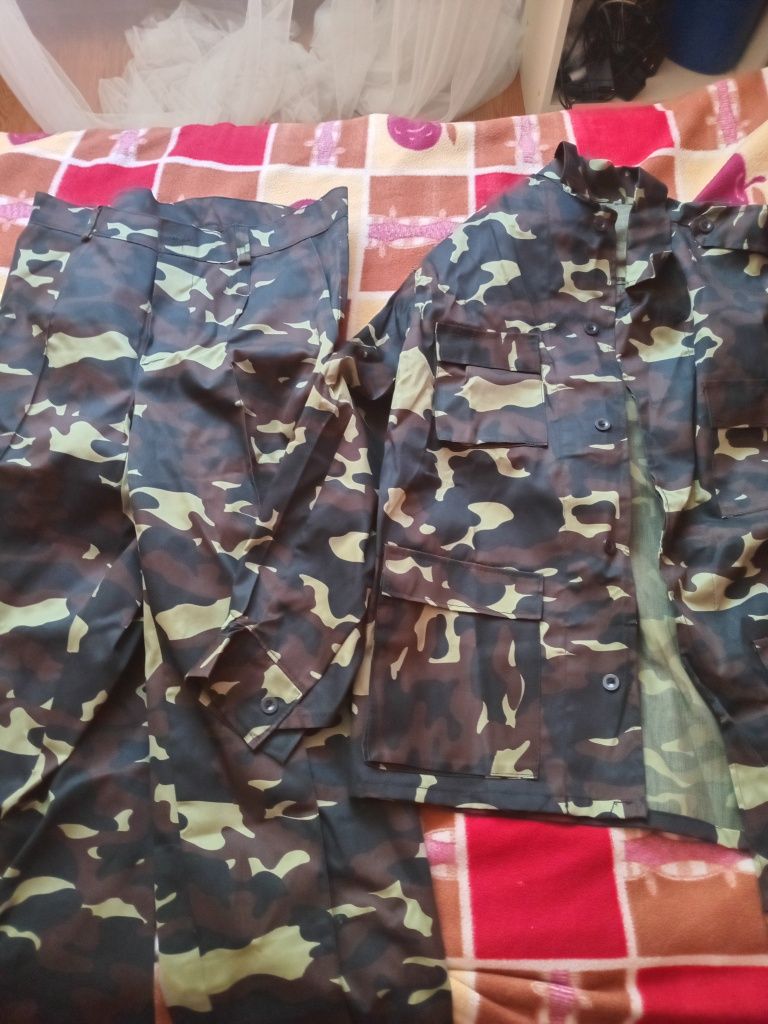 Форма камуфляжна