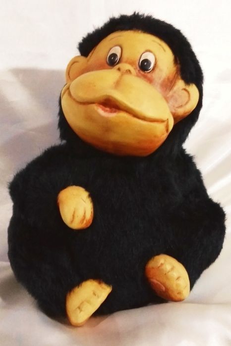 Статуэтка в детскую комнату "Милая обезьянка"