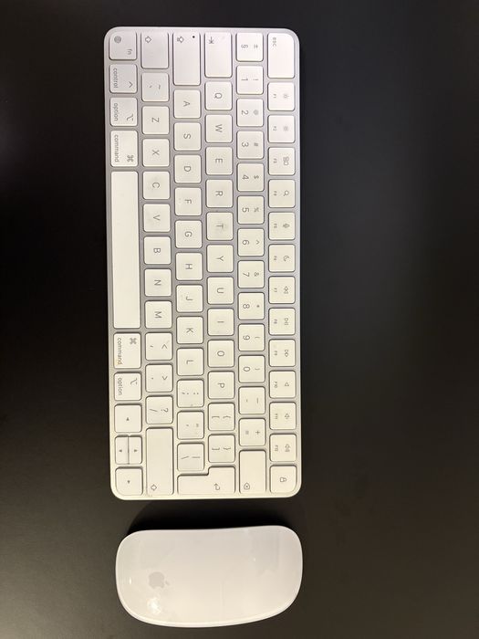 Zestaw Apple: klawiatura A2450 + myszka A1657