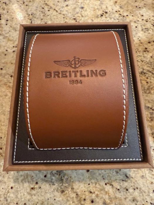 Breitling Avenger XB1210