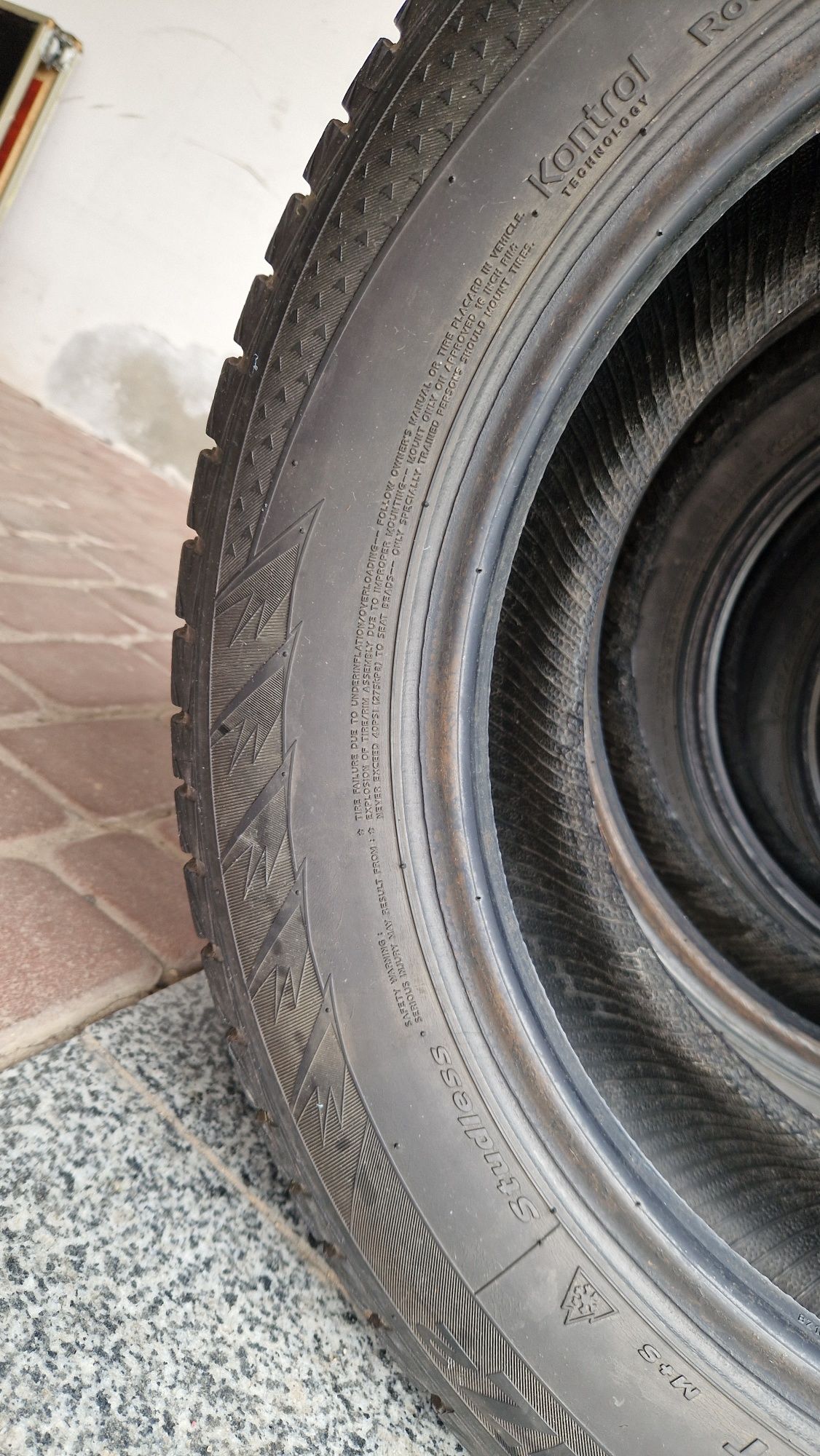 Зимня резина Hankook 205/60 R16