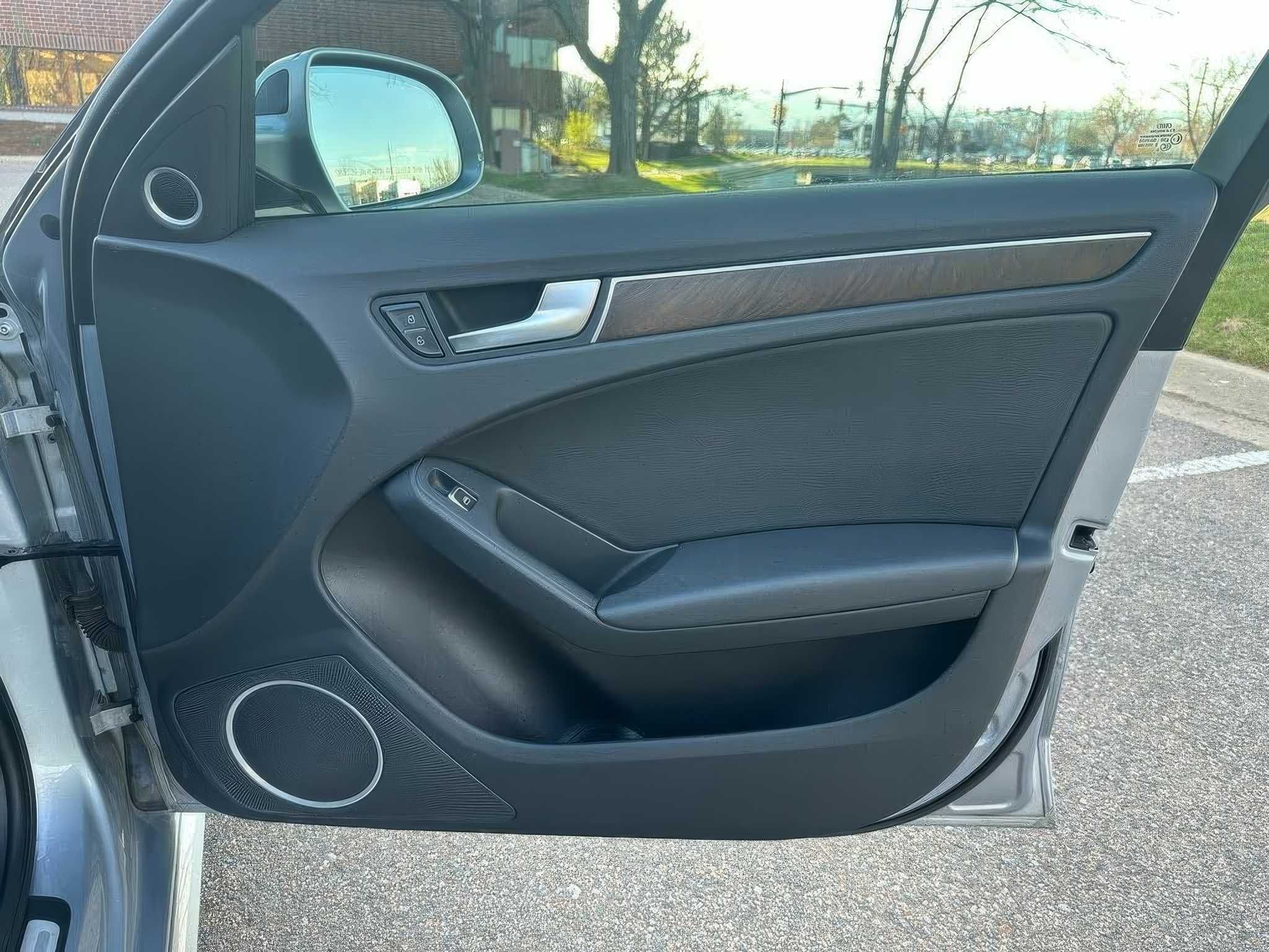 2016 Audi A4 2.0T quattro Premium Plus