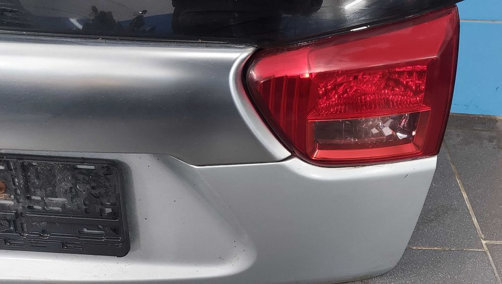 Lampa tylna lewa prawa w klapę Peugeot 4007