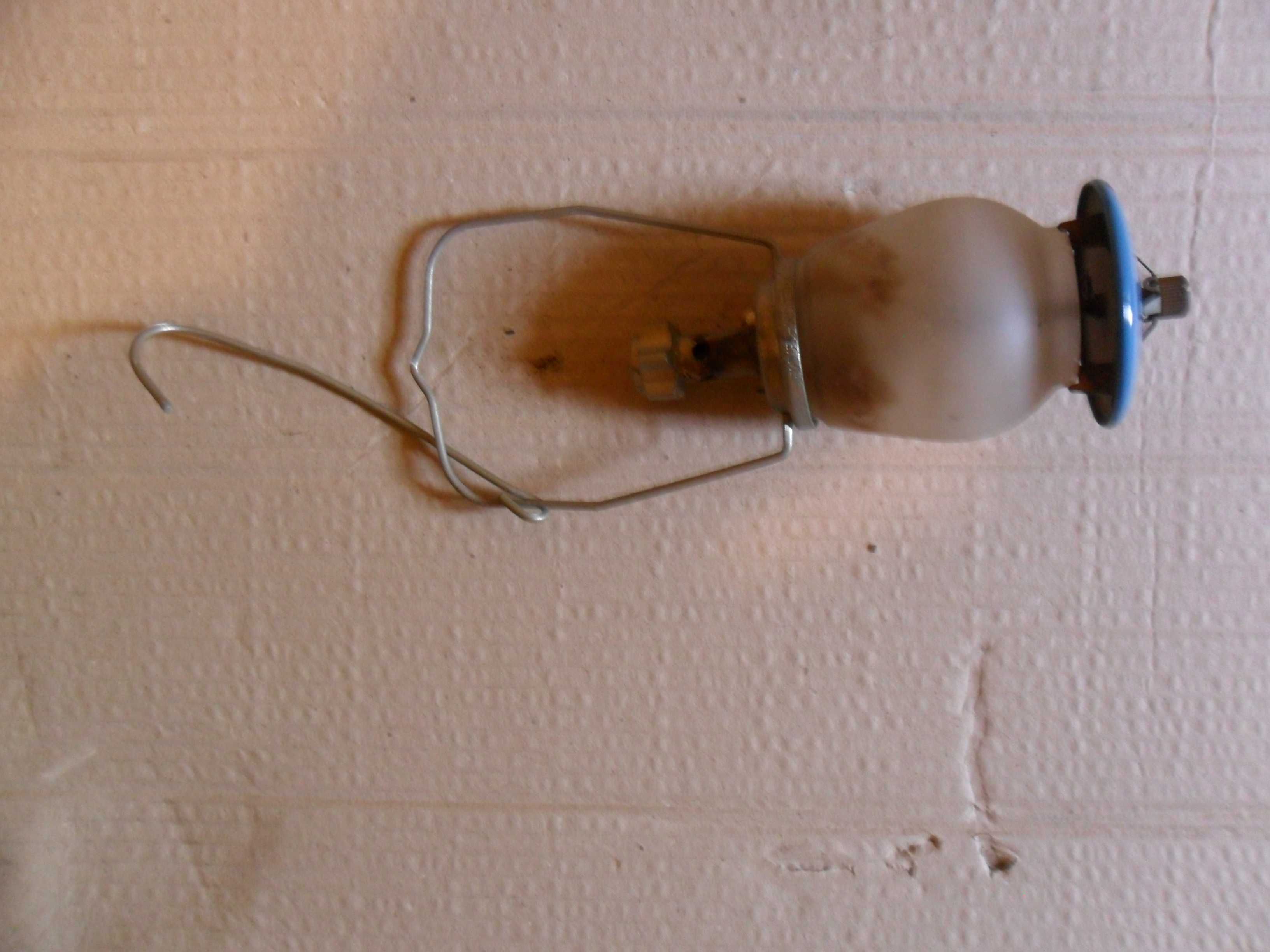 Lampa gazowa do butli gazowej turystycznej
