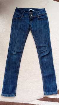 Jeansy spodnie rurki 34