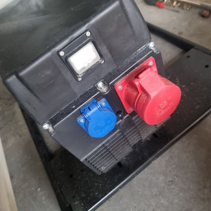 Agregat prądotwórczy FOGO FH9000R 6,8kW 400V STAB. AVR Honda