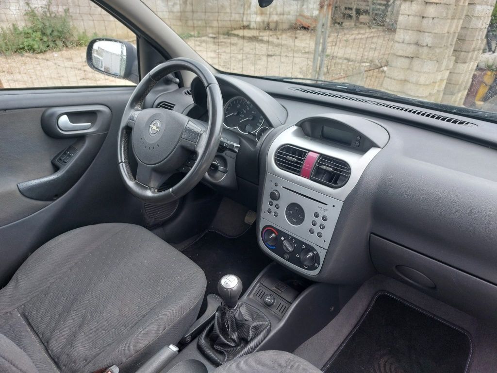 Opel corsa 1.2  16v