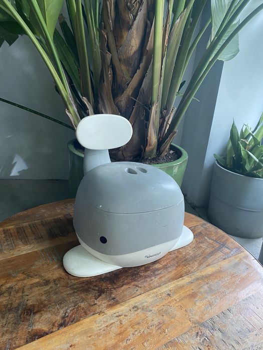 Nocnik wieloryb, anty poślizgowy, z oparciem,  rozkładany