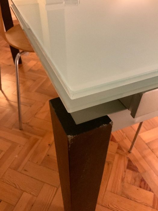Mesa de vidro extensível