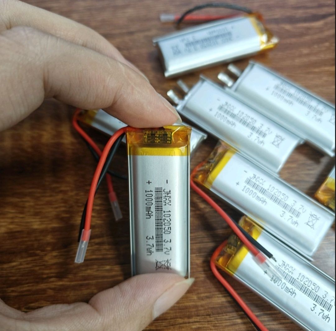 Акумулятор Полімерна літієва батарея 1000 mAh Li-pol
