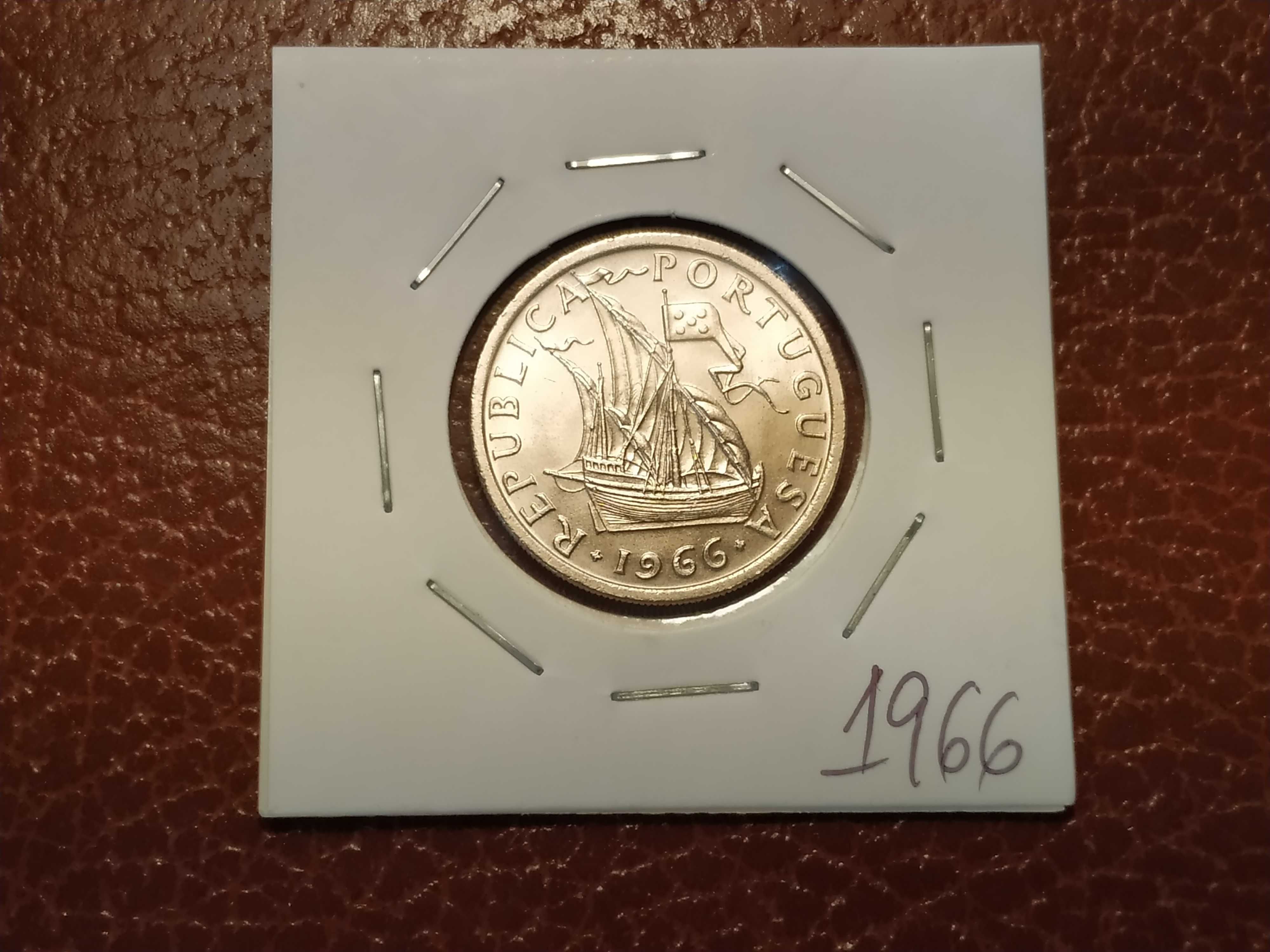 A112 moeda de 5 escudos de 1966 (barcos) - Portugal