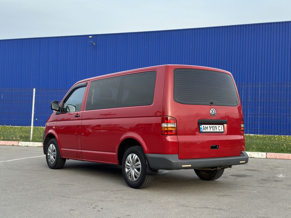 Продам бус Volkswagen T5 або обміняю!