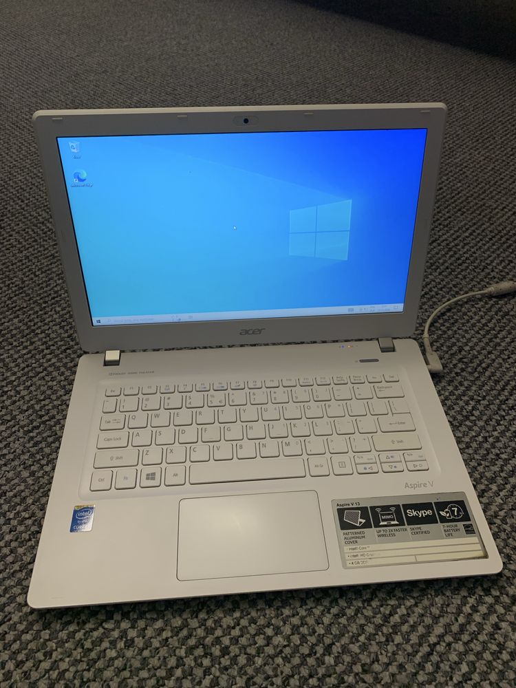 Acer Aspire V13 V3-371 i3