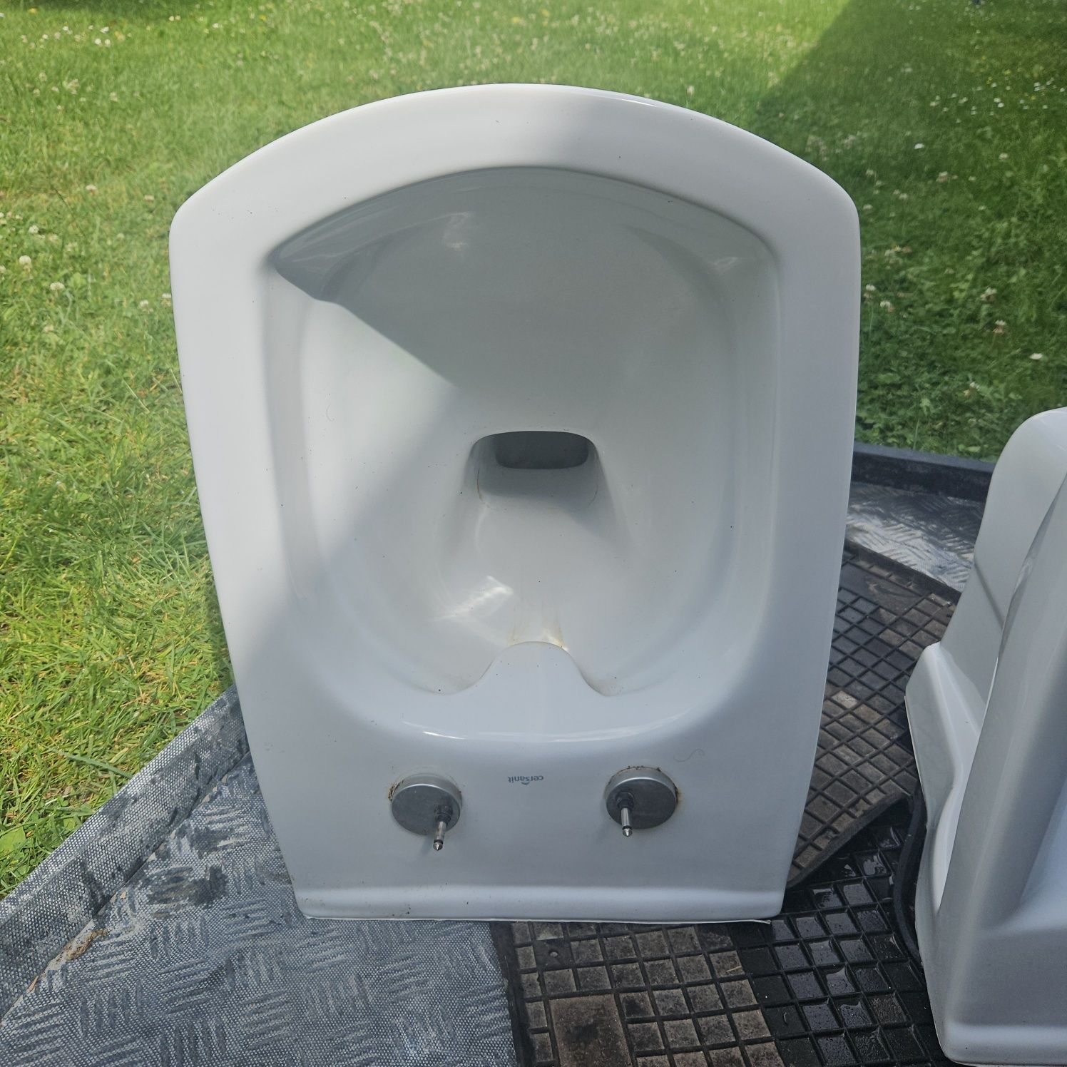 Toaleta wc podtynkowa i bidet Cersanit