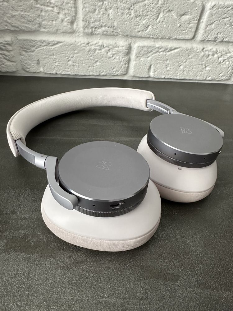 Bang & Olufsen Beoplay H95 Nordic Ice