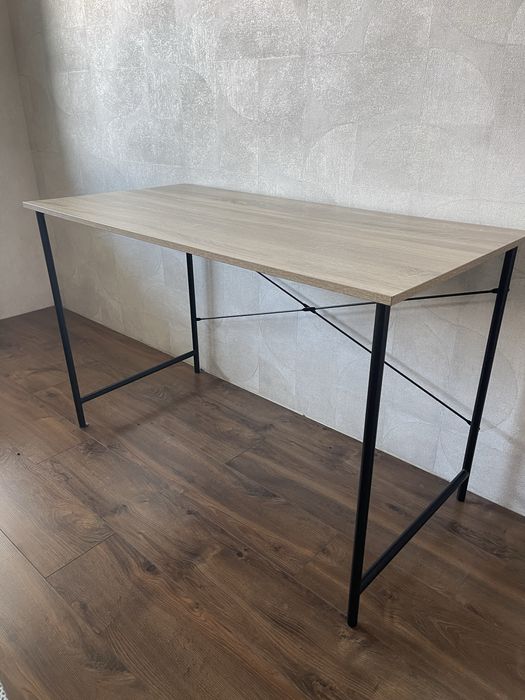 Стіл письмовий VANDBORG 60х120 світлий дуб/чорний