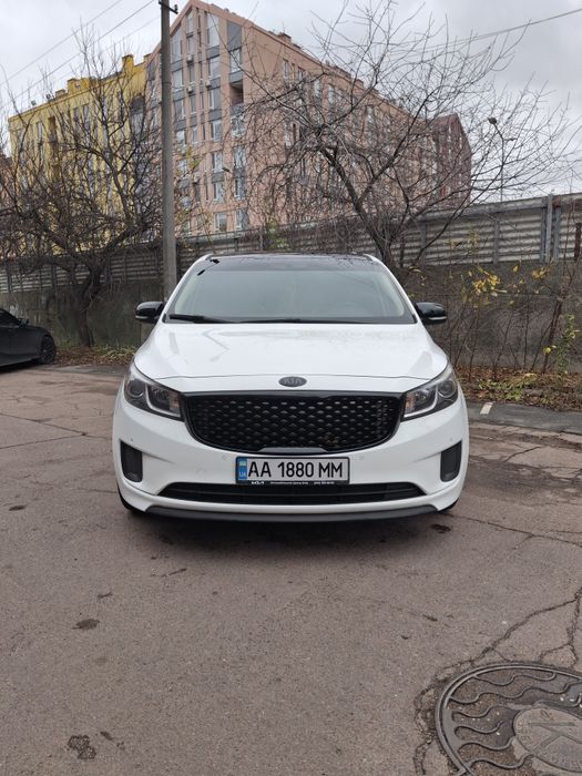 Kia Sedona 2016 года