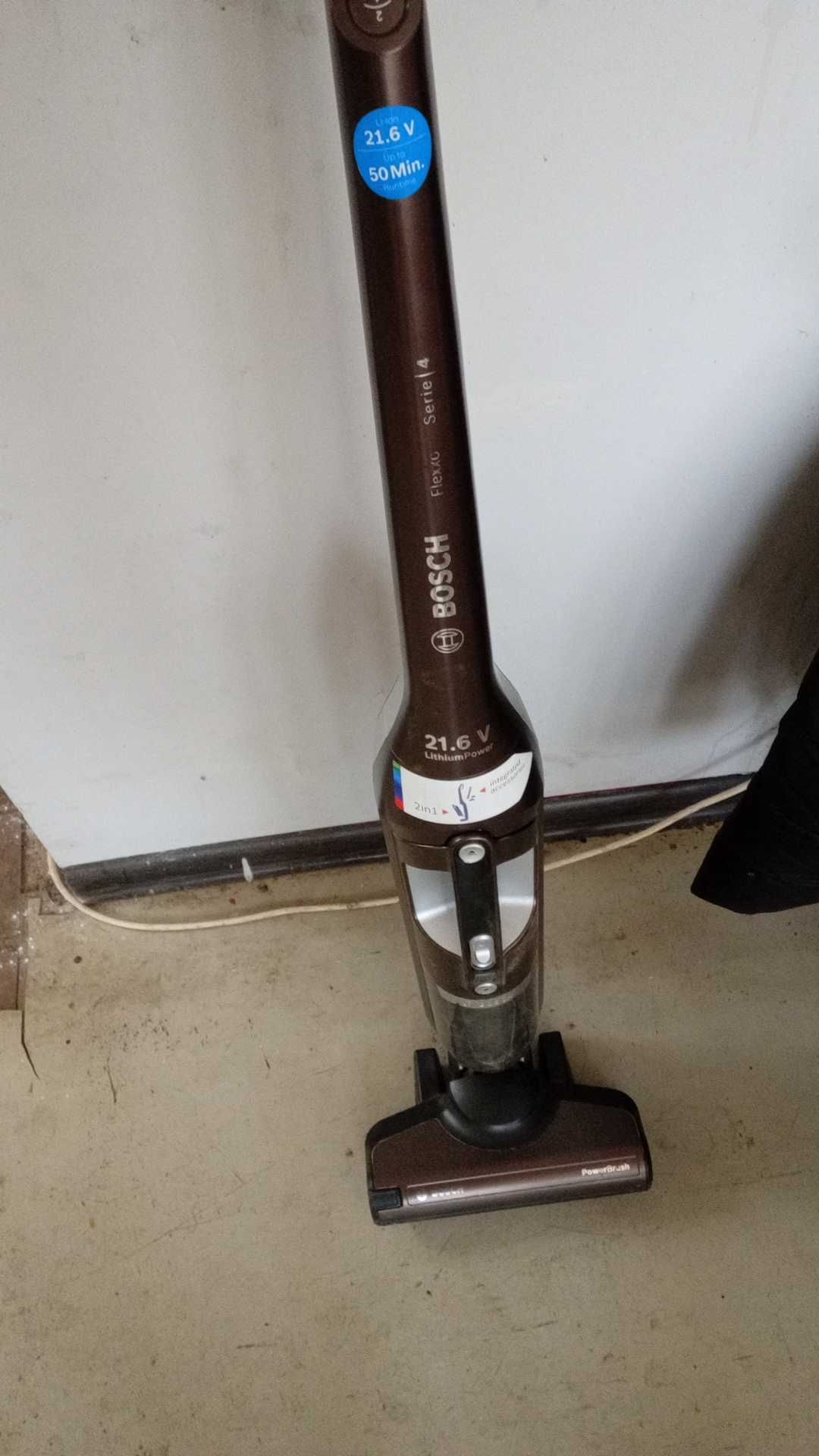 Odkurzacz pionowy BOSCH FLEXXO SERIES 4