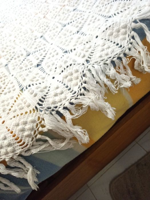 Colcha de crochet vintage, feita à mão cerca 1950