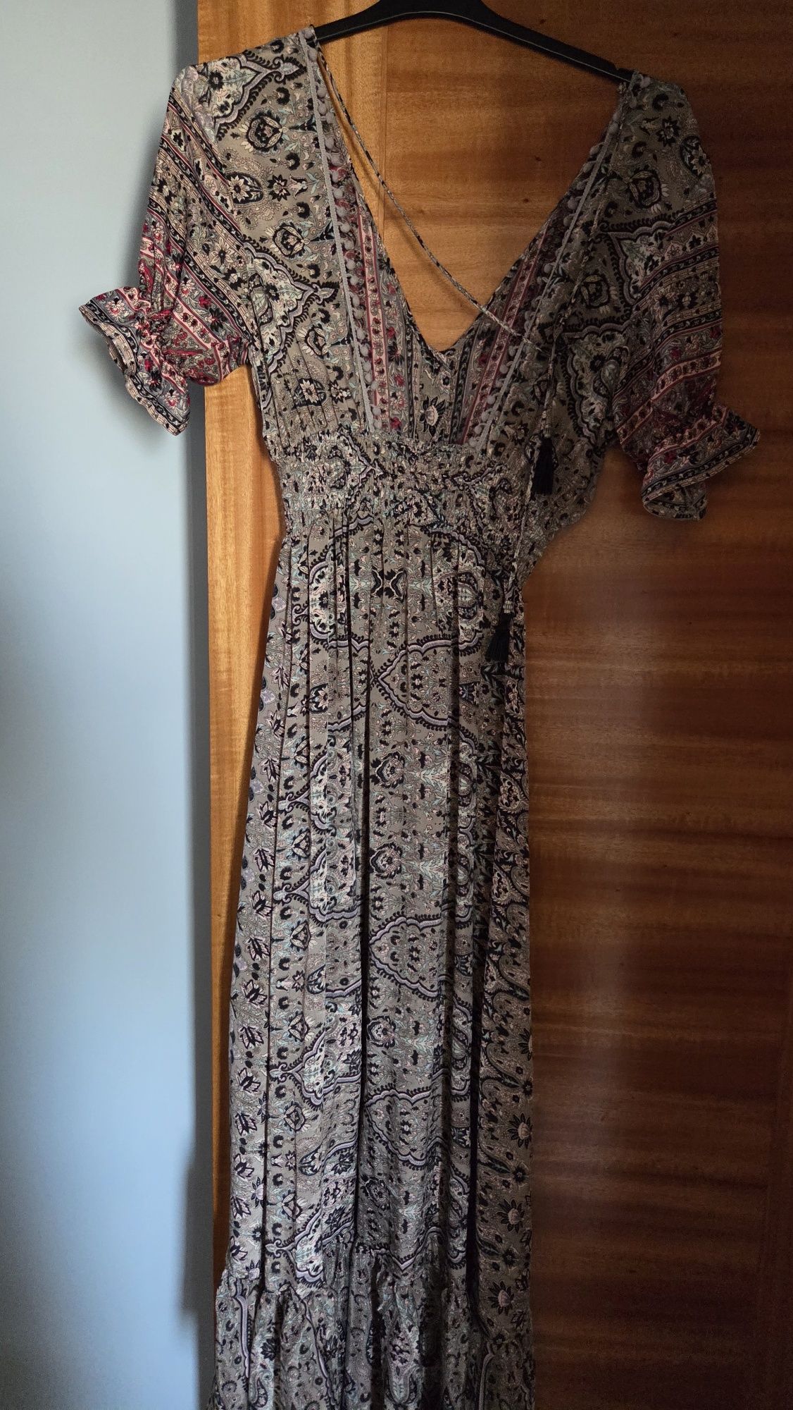 Vestido sem costas