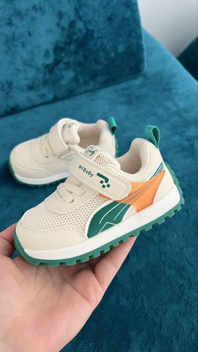 Дитячі кросівки 14 см