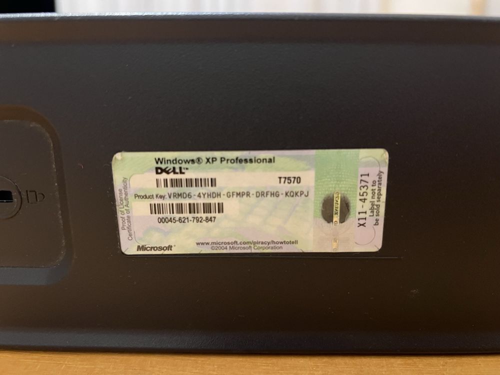 Komputer stacjonarny z Windows XP – retro Dell GX520