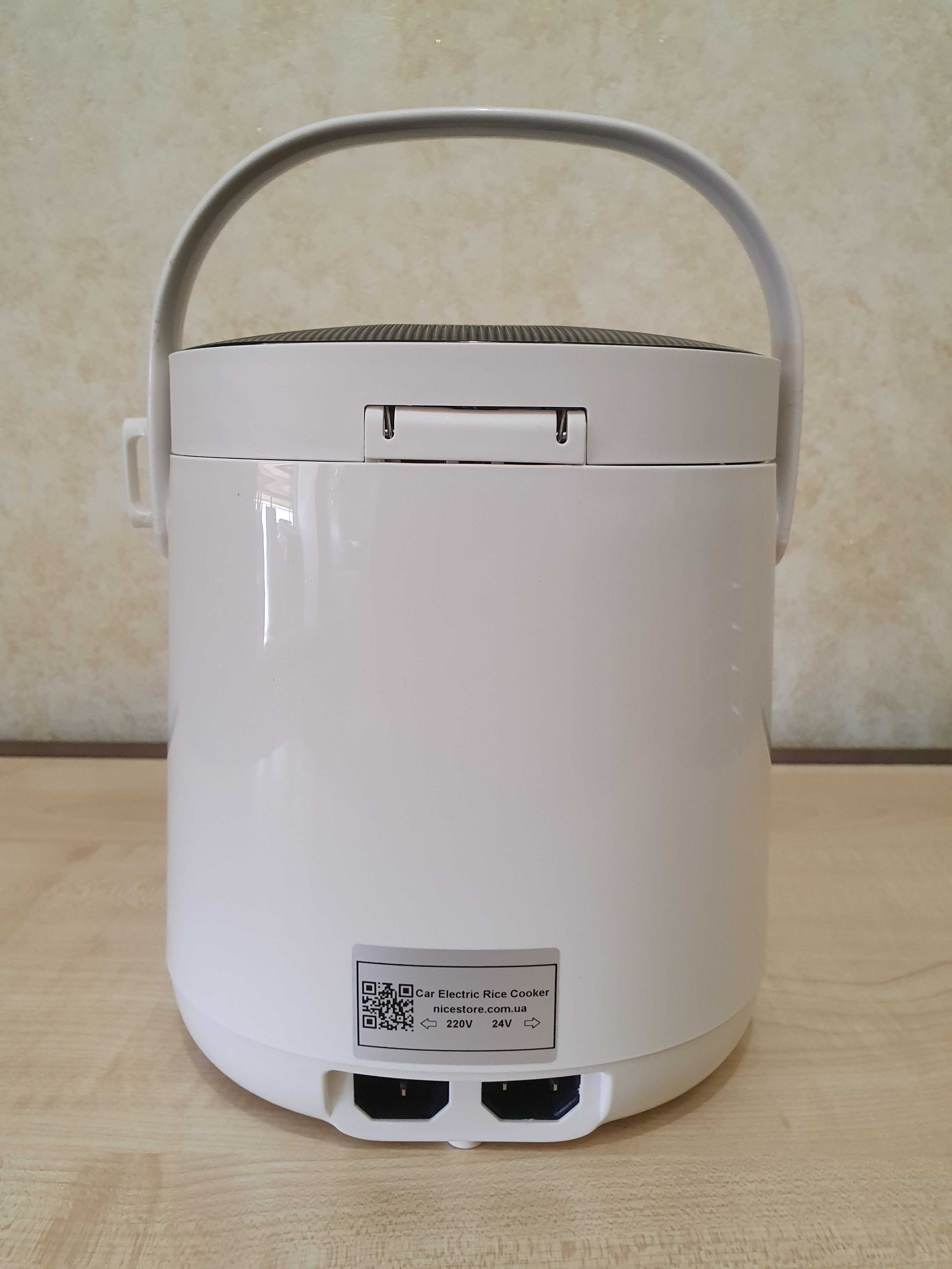 Multicooker samochodowy 2 l 24/220V MidiMouse w samochodzie ciężarówki