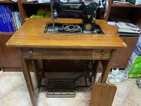 Maquina de Costura antiga Oliva
